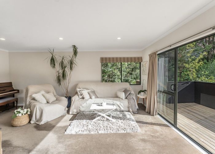  at 2/177 Carlisle Road, Browns Bay, North Shore City, Auckland
