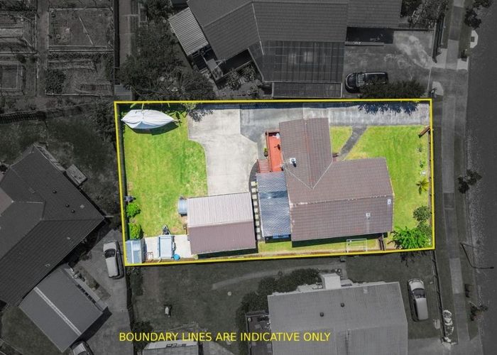  at 7 GREENSTONE PL, Clover Park, Auckland