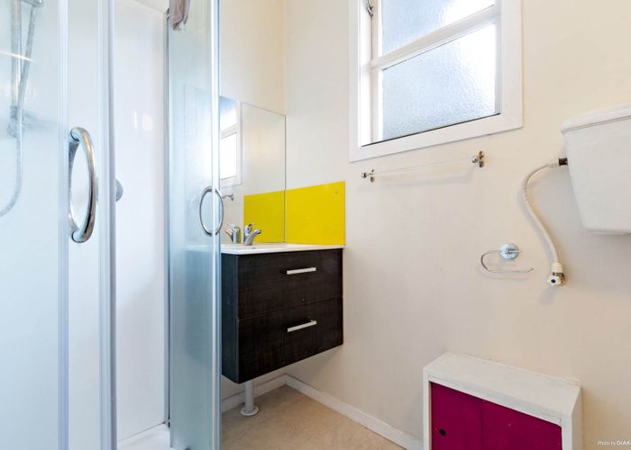  at 13 Neil Avenue, Te Atatu Peninsula, Auckland