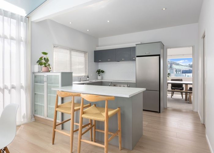  at 18 Beach Road, Plimmerton, Porirua, Wellington