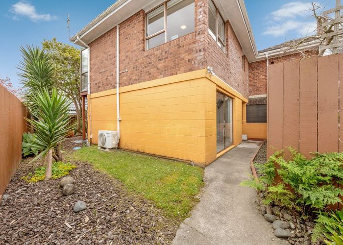  at 21A Howe Street, Howick, Auckland