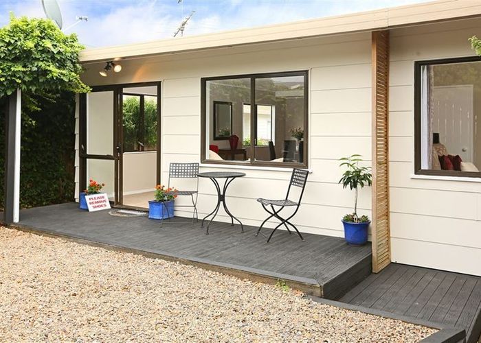  at 122 Colwill Road, Massey, Waitakere City, Auckland