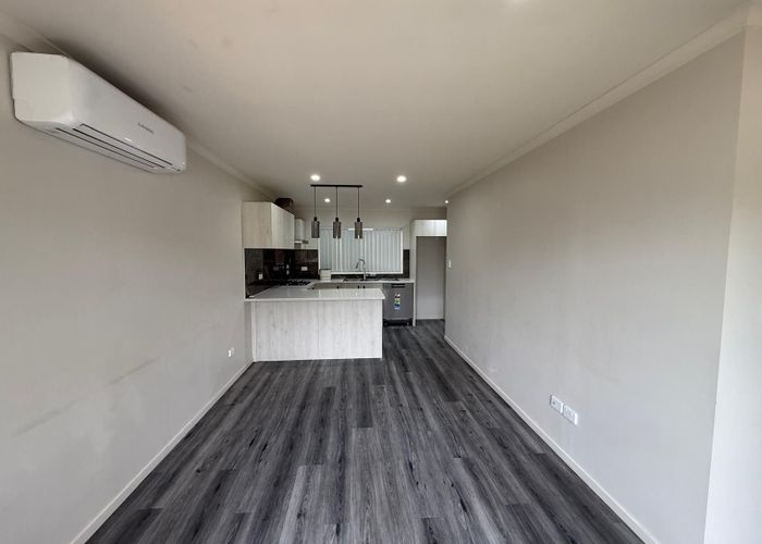  at 2/55 Swaffield Road, Papatoetoe, Manukau City, Auckland