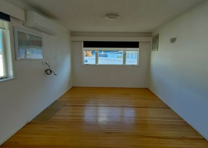  at 131 Whitney Street, Blockhouse Bay, Auckland