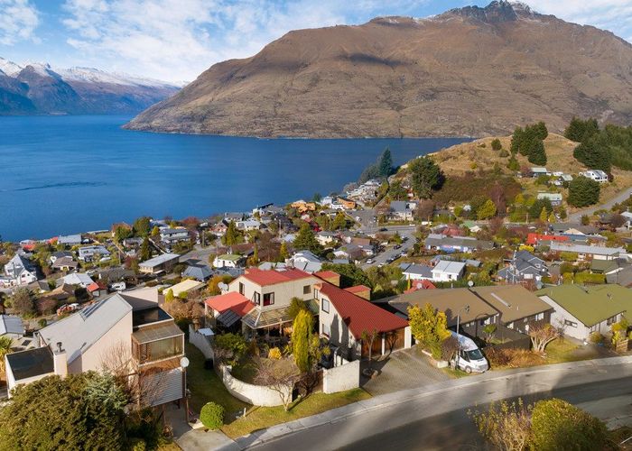  at 41 Greenstone Place, Fernhill, Queenstown