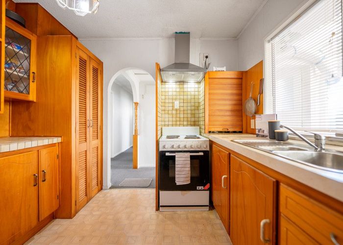  at 10 Oxford Road, Manurewa, Manukau City, Auckland