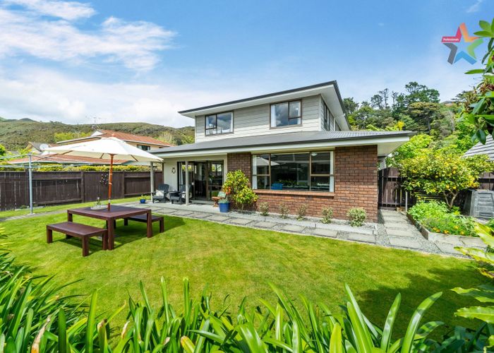  at 25 Waddington Drive, Naenae, Lower Hutt