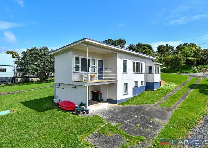  at 72 Howard Road, Ōrere Point