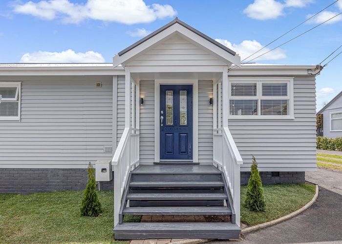  at 32 Harapaki Road, Meadowbank, Auckland