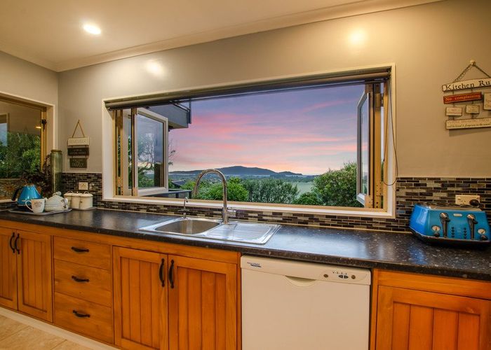  at 115 Winara Avenue, Waikanae