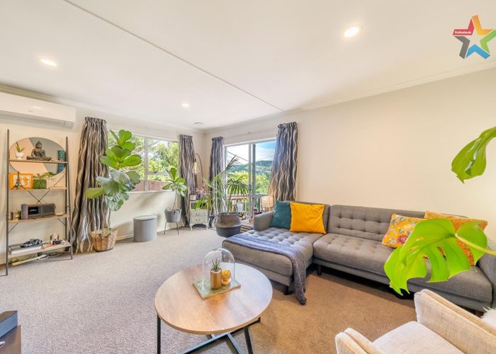  at 4 John Street, Stokes Valley, Lower Hutt
