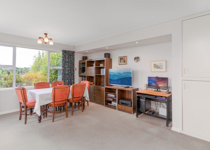  at 413 Cashmere Road, Westmorland, Christchurch