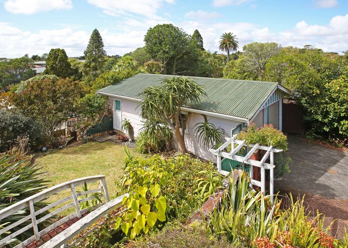 Recently sold 12 Kaiwaka Road, Waiuku homes.co.nz