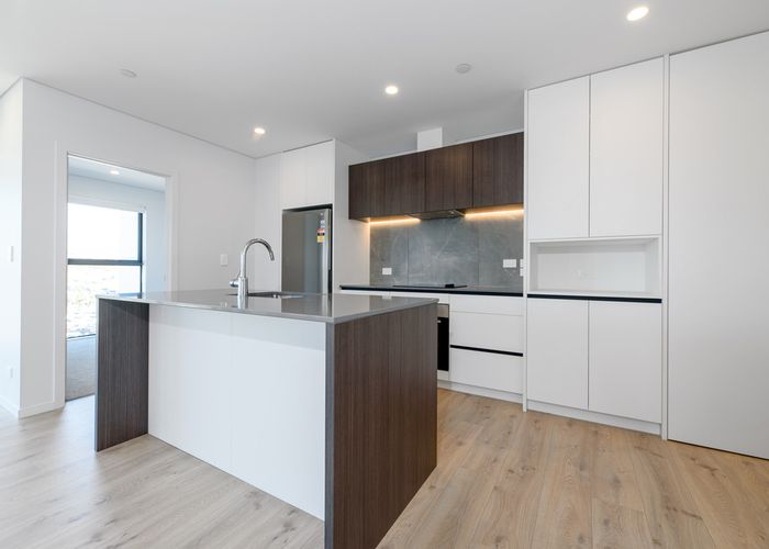  at 522/3 Kaipiho Lane, Albany, Auckland