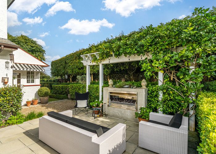  at 9 Quentin Avenue, Epsom, Auckland