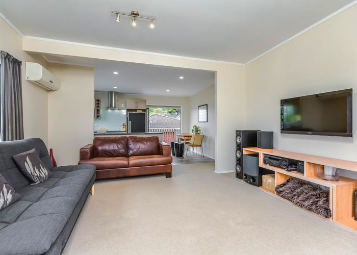  at 2/5 Witheford Drive, Bayview, Auckland