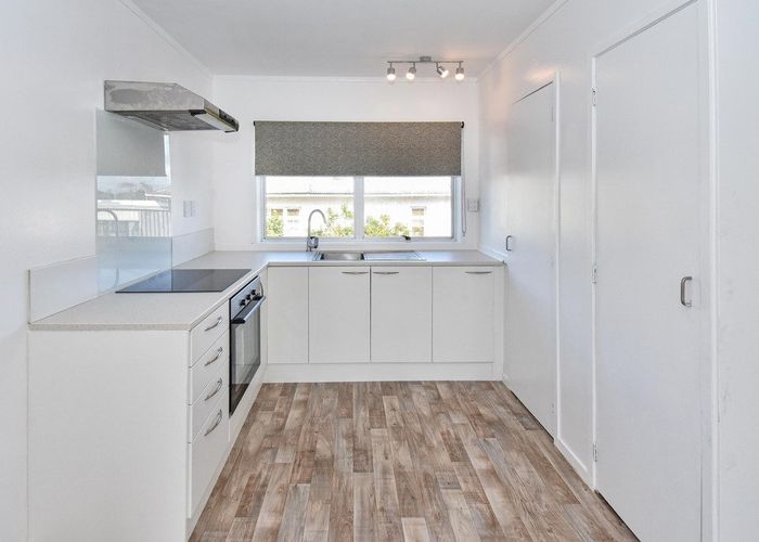  at 2/63 Mangere Road, Otahuhu, Auckland City, Auckland