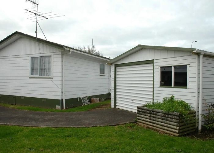  at 83 Sunderlands Road, Half Moon Bay, Manukau City, Auckland