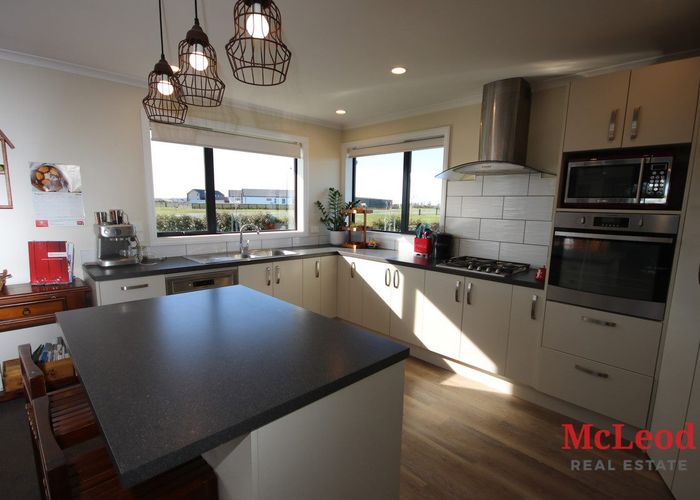  at 62 Lake Hood Drive, Huntingdon, Ashburton