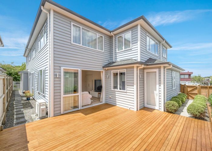  at 10 Hedge Row, Sunnyhills, Manukau City, Auckland