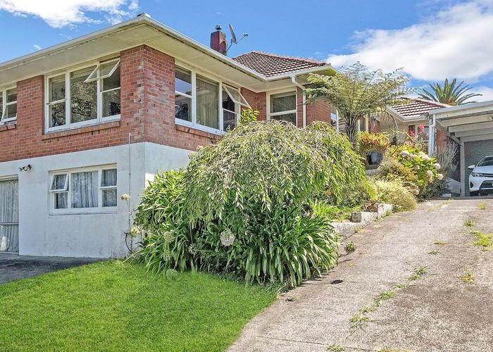  at 9 Glenside Avenue, Pakuranga, Auckland