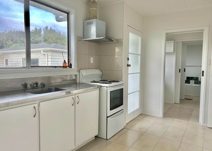  at 4 Marvon Downs Avenue, Pakuranga Heights, Manukau City, Auckland