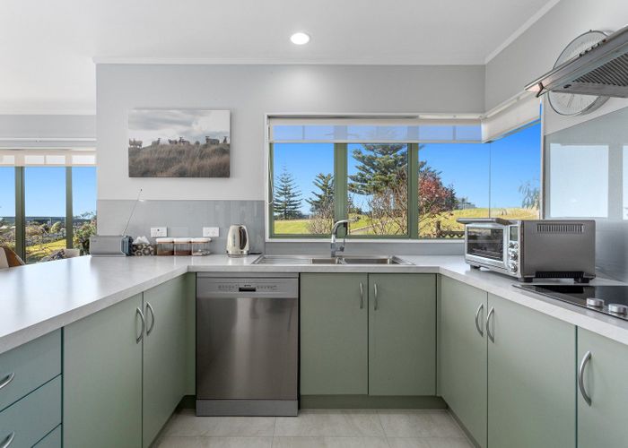  at 10 Island View Heights, Coastlands, Whakatāne