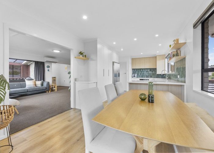  at 8 Clariton Avenue, Green Island, Dunedin, Otago