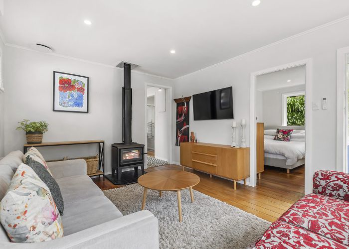  at 65 Airlie Road, Plimmerton, Porirua, Wellington