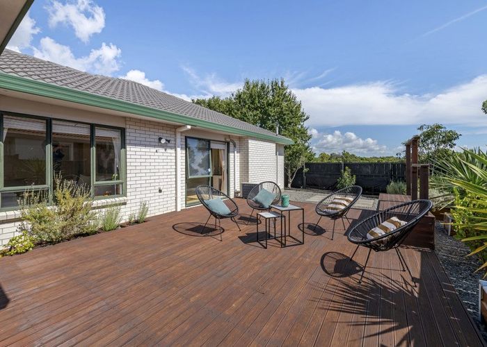  at 2/119 Kilkenny Drive, Dannemora, Manukau City, Auckland