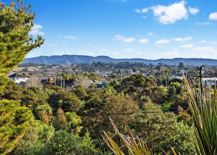  at 9 Rangeview Road, Sunnyvale, Waitakere City, Auckland