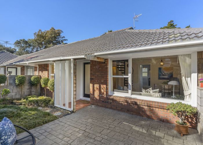  at 3/20 St Peters Street, Northcote, North Shore City, Auckland