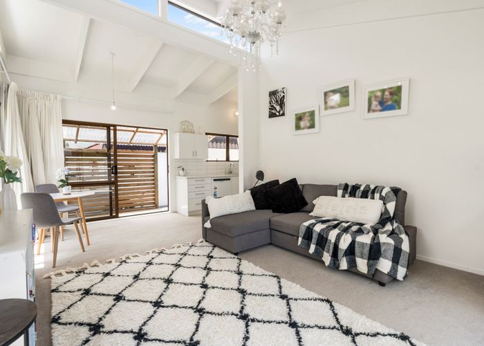  at 1/351 Royal Road, Massey, Auckland
