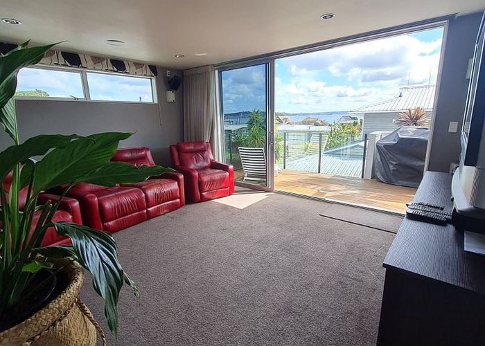  at 36 De Luen Avenue, Tindalls Beach, Rodney, Auckland