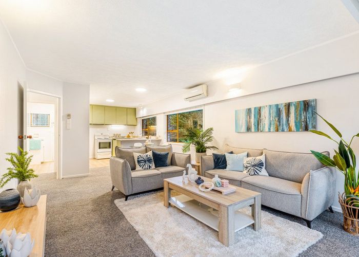  at 18B Impala Place, Hillsborough, Auckland