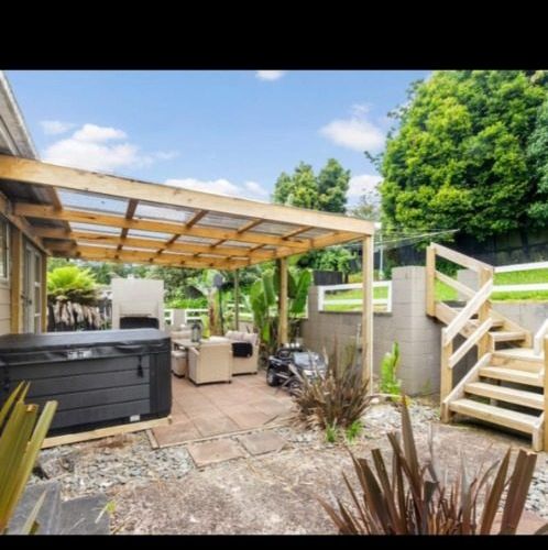  at 16 Glenbervie Crescent, Massey, Waitakere City, Auckland