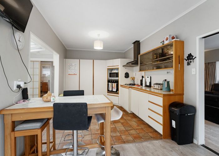  at 16 Eatwell Avenue, Paraparaumu Beach, Paraparaumu