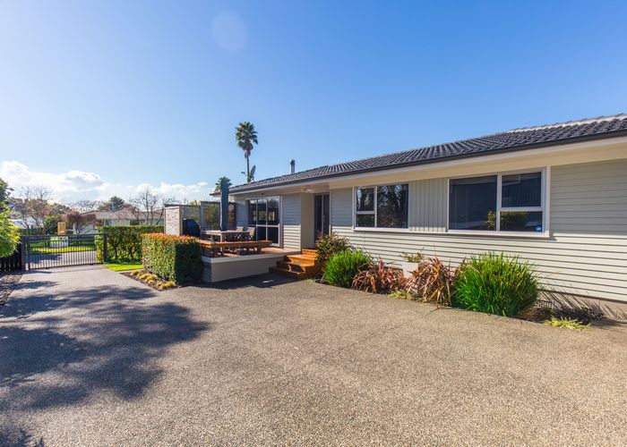 at 6 Waterlea Avenue, Mangere Bridge, Auckland