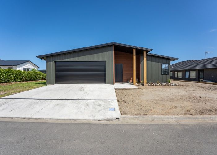  at 57 Seagrass Place, Otaki Beach, Otaki