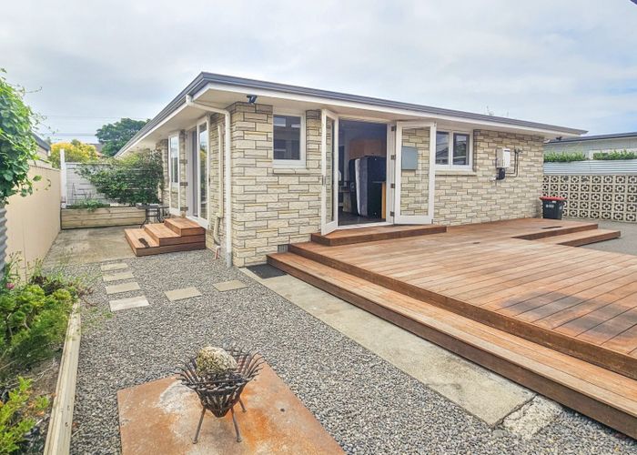  at 140B Charles Street, Westshore, Napier, Hawke's Bay