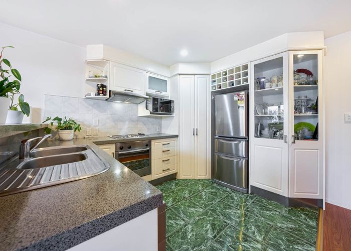  at 8/427 Albany Highway, Albany, North Shore City, Auckland