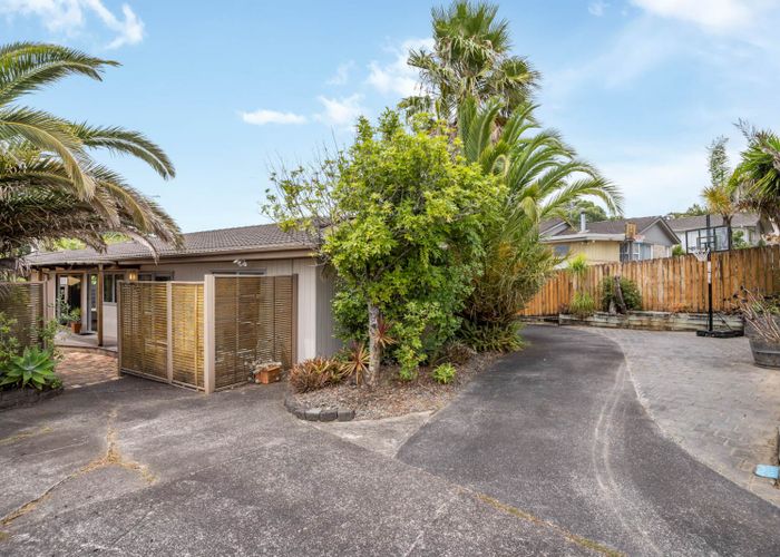 at 42 Finnerty Avenue, Howick, Auckland