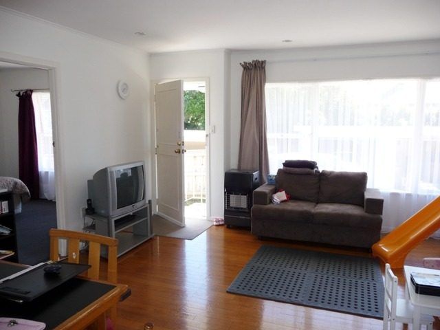  at 2/238 Lake Road, Takapuna, North Shore City, Auckland