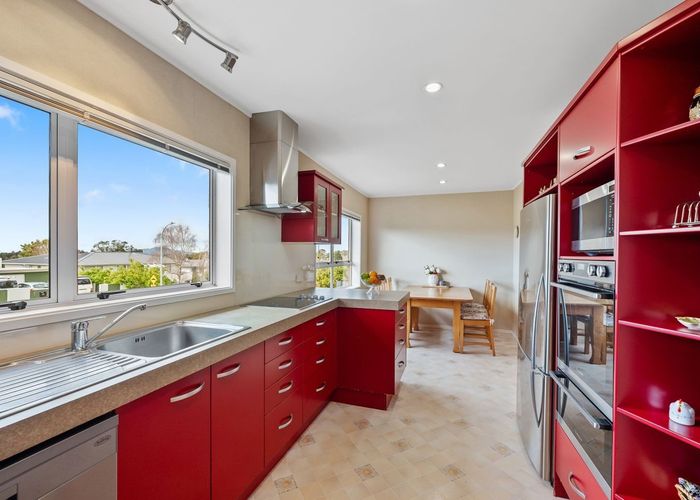  at 80 Eban Avenue, Hillcrest, North Shore City, Auckland