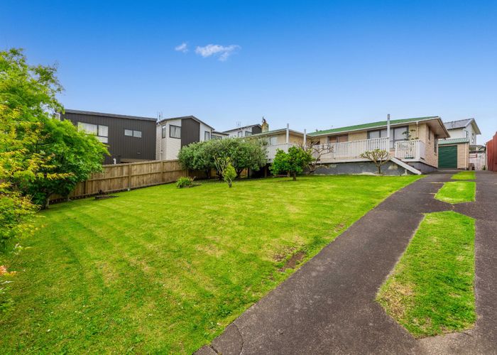  at 33 Imrie Avenue, Mangere, Auckland
