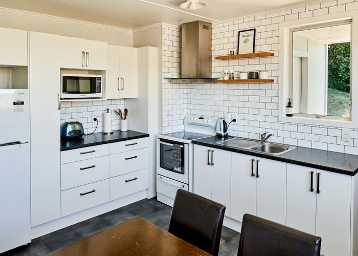  at 46 Beauzami Crescent, Ascot Park, Porirua