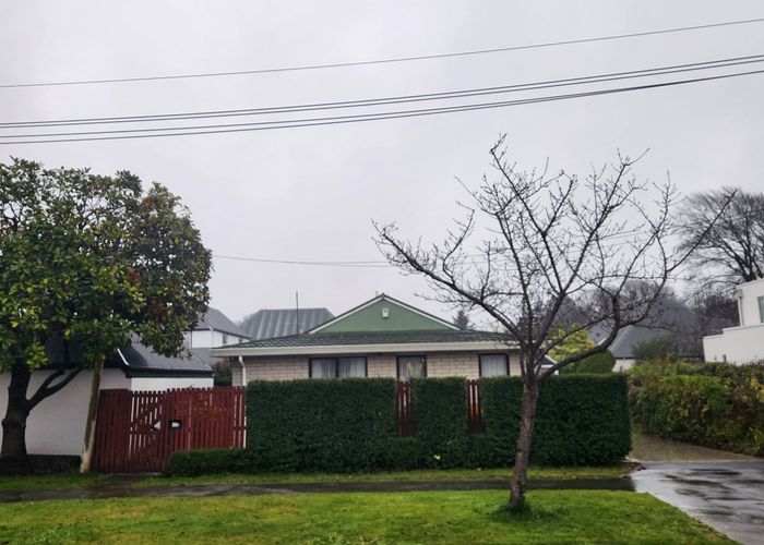  at 1/17 Garreg Road, Fendalton, Christchurch City, Canterbury