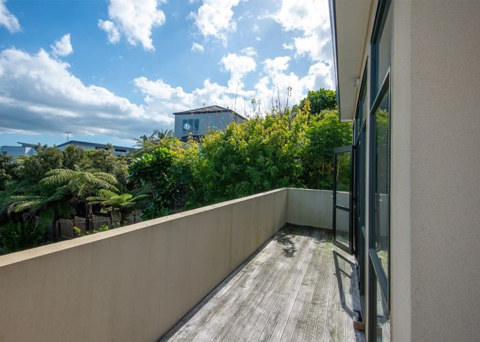  at 17 Mariners View, Beach Haven, North Shore City, Auckland