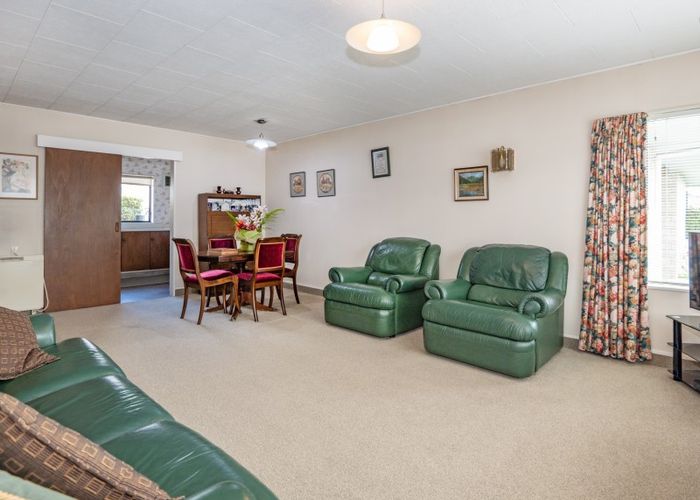  at 2/411 Avenue Rd W, Saint Leonards, Hastings