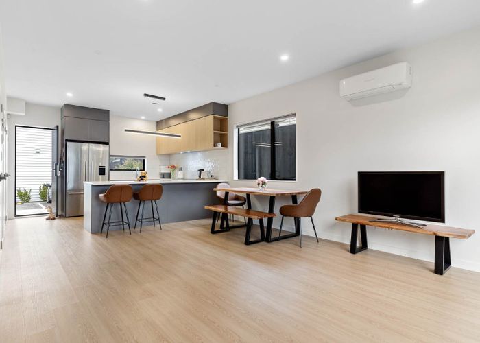  at 307a Beach Haven Road, Birkdale, North Shore City, Auckland